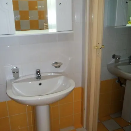 Italiana Aparthotel 2*